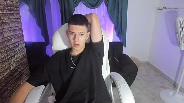 Aleck Boy online show from 11.20.25