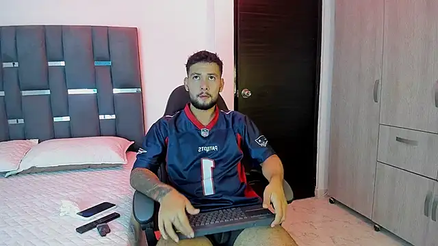 noah corvelle online show from 11.10.25