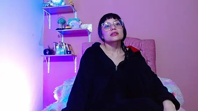 Snapshot of valkiry_ chatting on 01.12.26 valkiry online show from 01.12.26