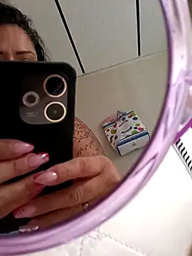 Zurley1102 online show from 12.21.25