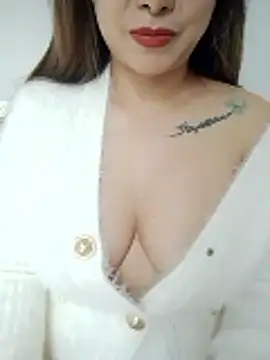 Snapshot of thu-cuoi chatting on 01.13.26 thu-cuoi online show from 01.13.26