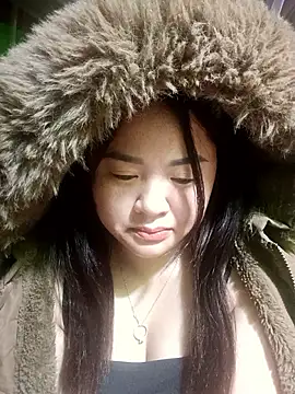 Bee-bgolden online show from 11.24.25