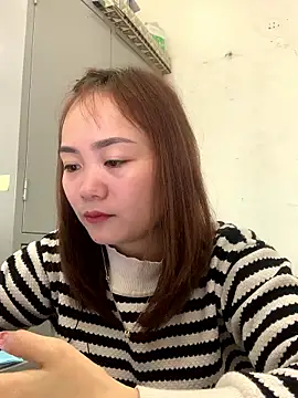 Snapshot of Bana-gibee chatting on 01.16.26 Bana-gibee online show from 01.16.26