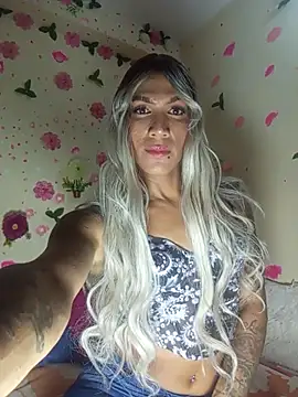 Snapshot of Sthefy_luna131 chatting on 11.13.25 Sthefy luna131 online show from 11.13.25