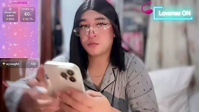 Snapshot of desirable_miya chatting on 03.21.26 desirable miya online show from 03.21.26