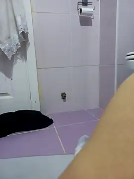 Snapshot of Mahsime chatting on 12.15.25 Mahsime online show from 12.15.25