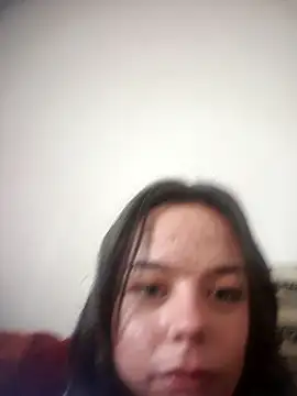 Snapshot of Leacouturierrr chatting on 11.04.25 Leacouturierrr online show from 11.04.25