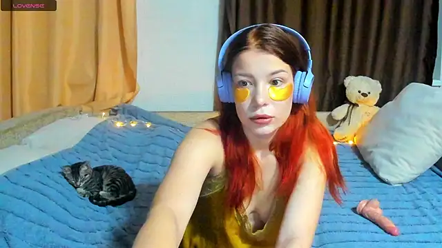 Eva purrr  online show from 01.08.26