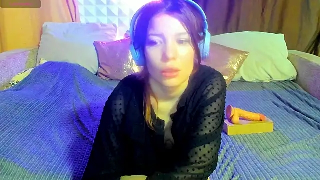 Eva purrr  online show from 04.21.26
