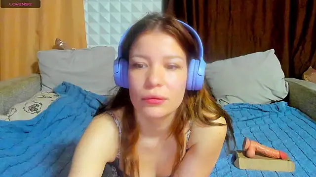 Eva purrr  online show from 05.04.26