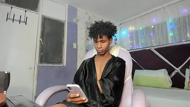 Santy bigcock 01 online show from 03.18.26