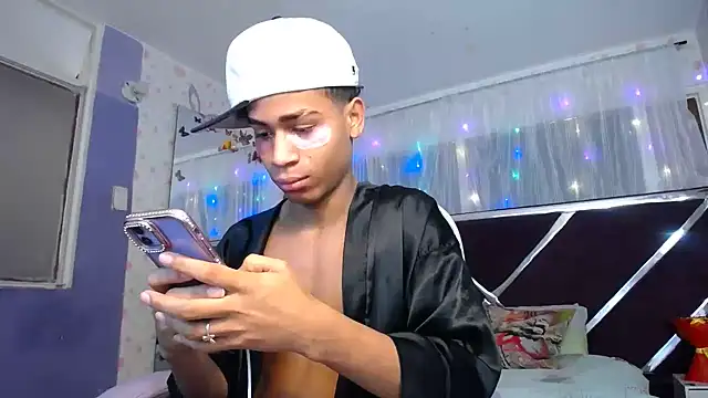 Santy bigcock 01 online show from 06.13.26