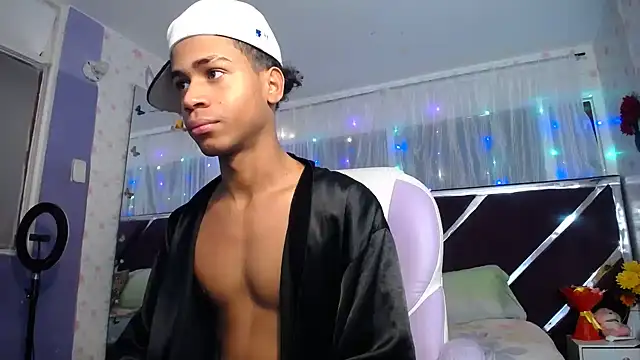 Santy bigcock 01 online show from 06.15.26