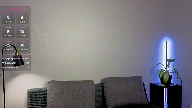 Snapshot of violetwluv chatting on 01.10.26 violetwluv online show from 01.10.26