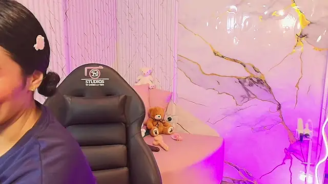 PEACHY TAY online show from 05.07.26