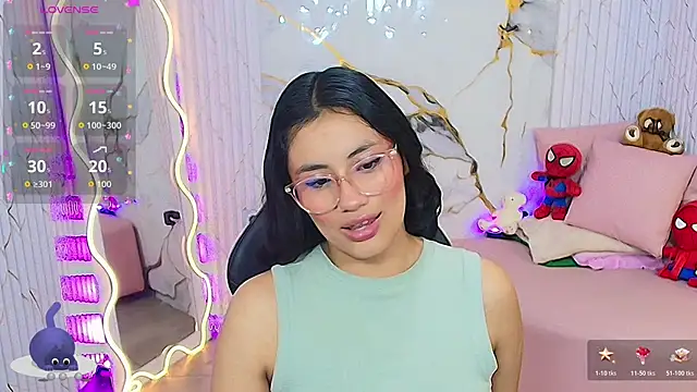 PEACHY TAY online show from 06.12.26