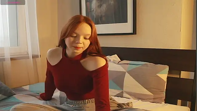 AmoraBloom online show from 11.07.25