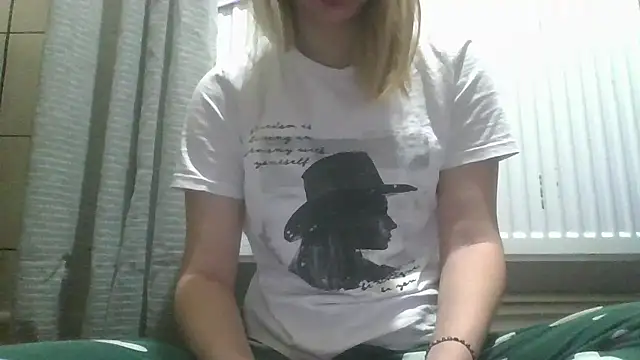 Snapshot of dirty_sasha00 chatting on 01.12.26 dirty sasha00 online show from 01.12.26