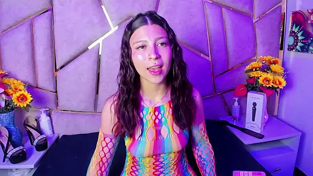 Snapshot of MelanyAss_ chatting on 11.08.25 MelanyAss online show from 11.08.25