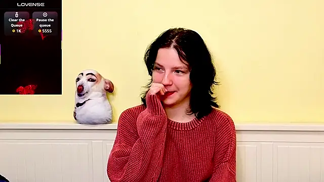 LatinaHuguenin online show from 01.09.26