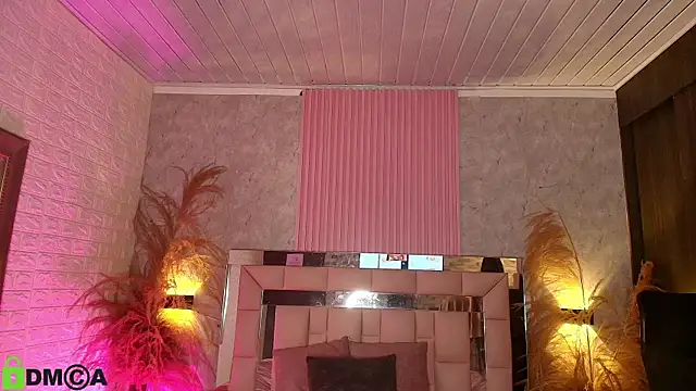 Snapshot of griselle_rousse chatting on 06.29.26 griselle rousse online show from 06.29.26