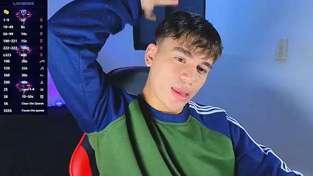 Snapshot of Maiicoll_coleman chatting on 01.08.26 Maiicoll coleman online show from 01.08.26