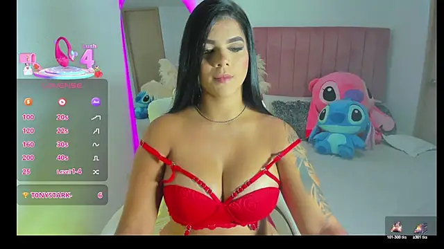 Snapshot of Janettcruz chatting on 11.19.25 Janettcruz online show from 11.19.25