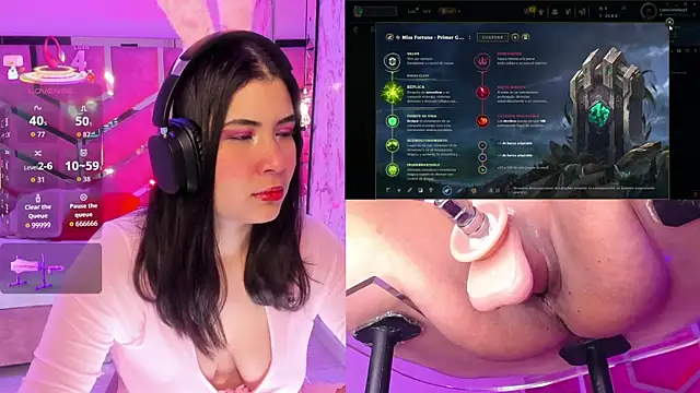 Snapshot of DaphneContry chatting on 11.25.25 DaphneContry online show from 11.25.25