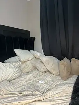 innocentskyee online show from 02.05.26