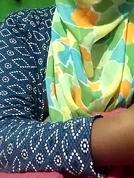 Snapshot of Hott_minesh chatting on 11.16.25 Hott minesh online show from 11.16.25