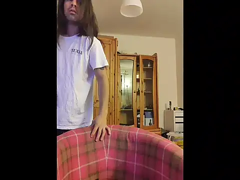 Snapshot of CharlyHemax chatting on 11.06.25 CharlyHemax online show from 11.06.25