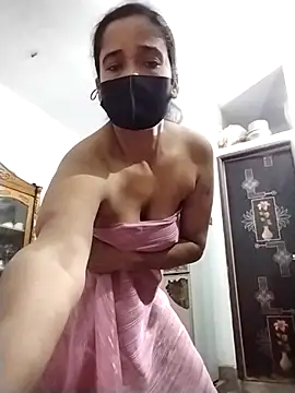 Snapshot of Fast_lady chatting on 11.18.25 Fast lady online show from 11.18.25