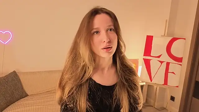 eirakiliana online show from 11.10.25