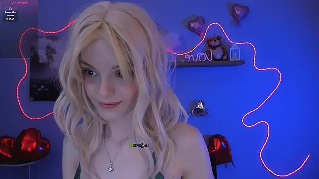 mia starrr  online show from 02.18.26