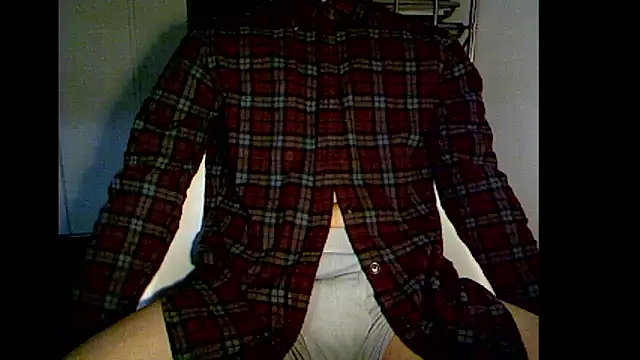 Snapshot of Taro070 chatting on 11.18.25 Taro070 online show from 11.18.25