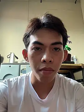 Urhotsilverboy online show from 07.28.26