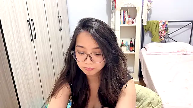Hmm 0303 online show from 04.30.26