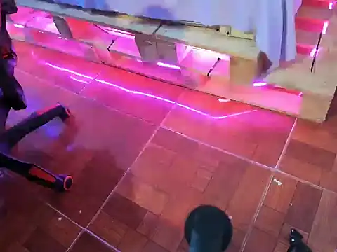 Snapshot of Carito_35 chatting on 11.06.25 Carito 35 online show from 11.06.25