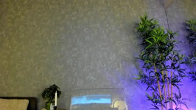 MiaHartx online show from 03.04.26