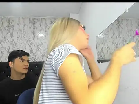 Snapshot of Lovers_Spicy chatting on 11.11.25 Lovers Spicy online show from 11.11.25