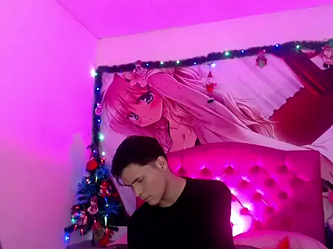 Snapshot of Lovers_Spicy chatting on 12.14.25 Lovers Spicy online show from 12.14.25