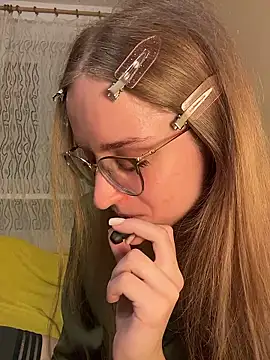 EveLunny online show from 01.13.26