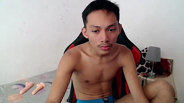 Snapshot of Mr_rhod69 chatting on 02.02.26 Mr rhod69 online show from 02.02.26