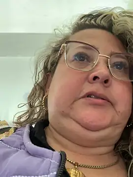 CurvyRosse  online show from 03.13.26