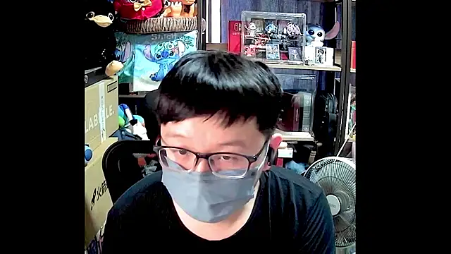 Snapshot of kk05483 chatting on 06.18.26 kk05483 online show from 06.18.26