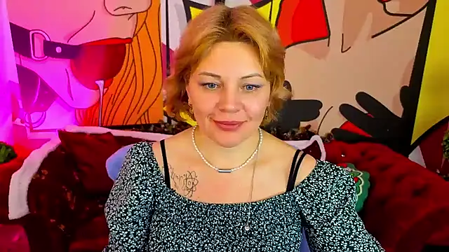 Snapshot of AmaraNights chatting on 01.14.26 AmaraNights online show from 01.14.26