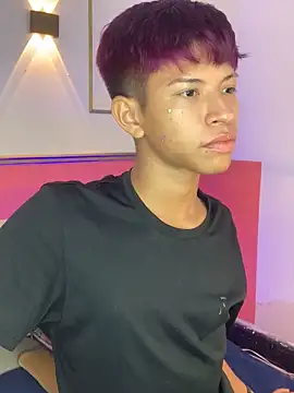 Snapshot of Tessachains_2_ chatting on 11.10.25 Tessachains 2 online show from 11.10.25