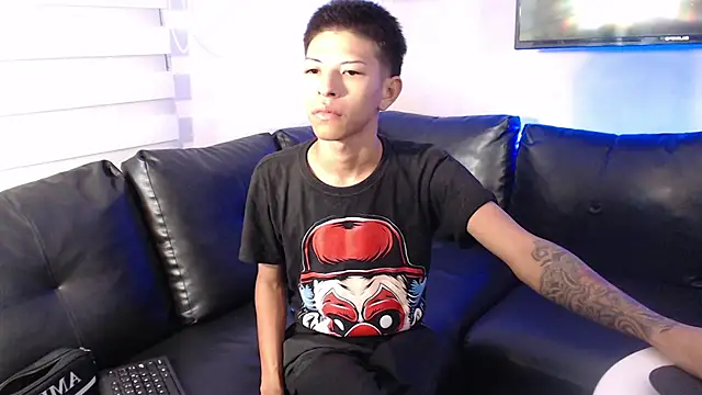 Snapshot of Tessachains_2_ chatting on 01.13.26 Tessachains 2 online show from 01.13.26