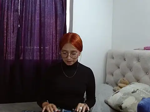 Snapshot of Carolinapinnkman chatting on 03.25.26 Carolinapinnkman online show from 03.25.26