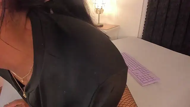 Snapshot of gabriella_ortiz chatting on 02.02.26 gabriella ortiz online show from 02.02.26